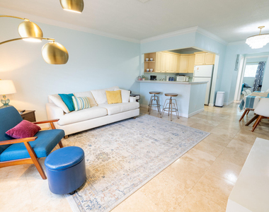 3215 Ne 15th Street - Photo Thumbnail 1
