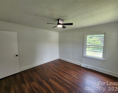 1208 N Juniper Avenue - Photo Thumbnail 10