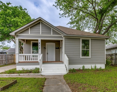 818 E Woodin Boulevard - Photo Thumbnail 1