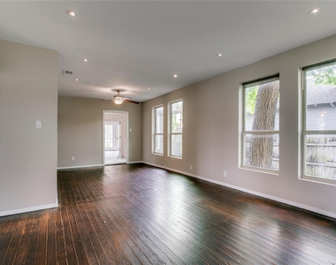 818 E Woodin Boulevard - Photo Thumbnail 12