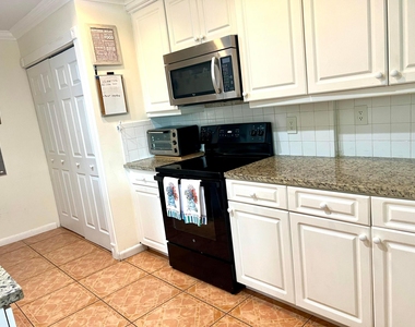 14385 Campanelli Drive - Photo Thumbnail 8