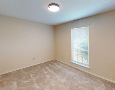853 W Wintergreen Road - Photo Thumbnail 13