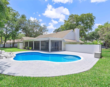10209 Vestal Court - Photo Thumbnail 20