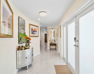 10209 Vestal Court - Photo Thumbnail 3