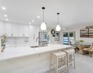 10209 Vestal Court - Photo Thumbnail 11