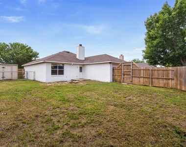 7205 Airline Drive - Photo Thumbnail 24