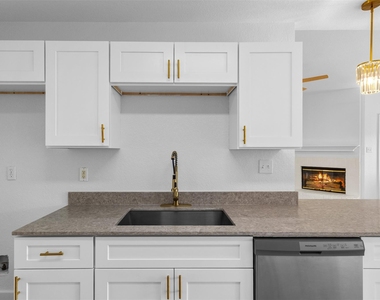 7205 Airline Drive - Photo Thumbnail 11