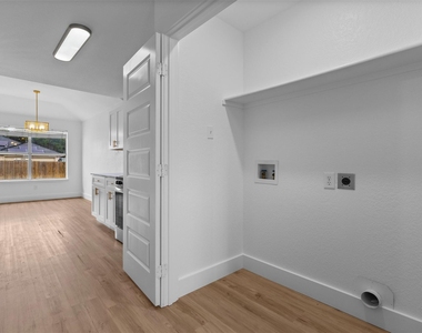 7205 Airline Drive - Photo Thumbnail 22