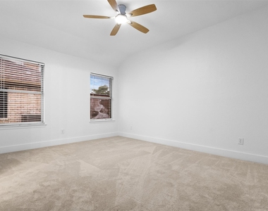 7205 Airline Drive - Photo Thumbnail 15