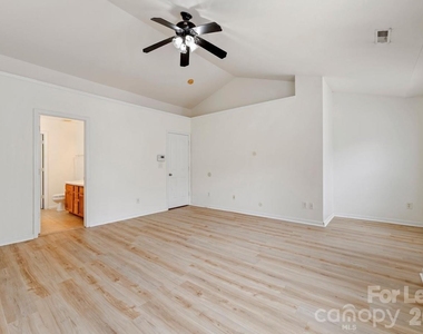 7007 Advocator Lane - Photo Thumbnail 15