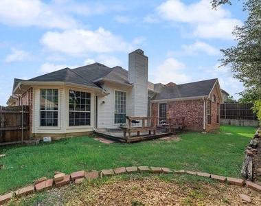 1412 Melody Lane - Photo Thumbnail 18
