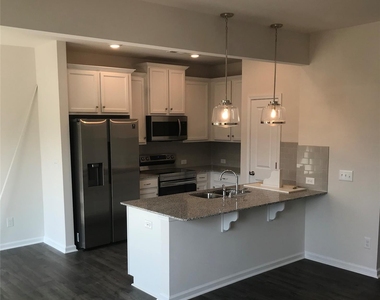 8113 Sheffield Drive - Photo Thumbnail 3