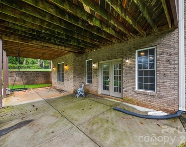 334 Stone Cliff Lane - Photo Thumbnail 34