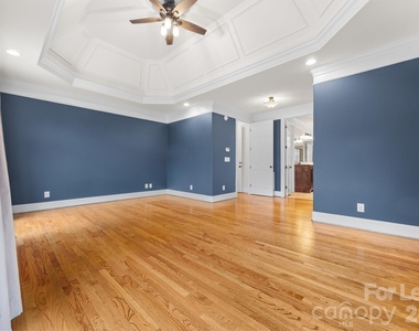334 Stone Cliff Lane - Photo Thumbnail 13