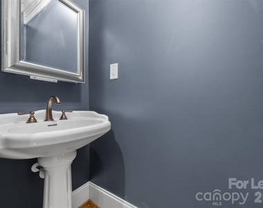334 Stone Cliff Lane - Photo Thumbnail 17