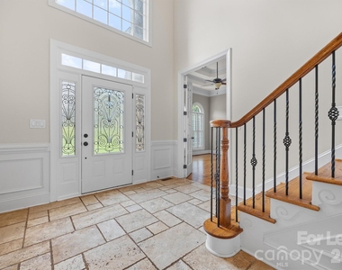 334 Stone Cliff Lane - Photo Thumbnail 2