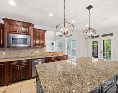 334 Stone Cliff Lane - Photo Thumbnail 11