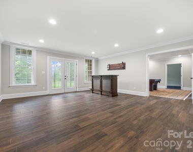 334 Stone Cliff Lane - Photo Thumbnail 27