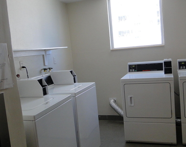 4250 Galt Ocean Drive - Photo Thumbnail 31