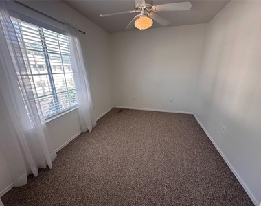 5355 Richard Avenue - Photo Thumbnail 9