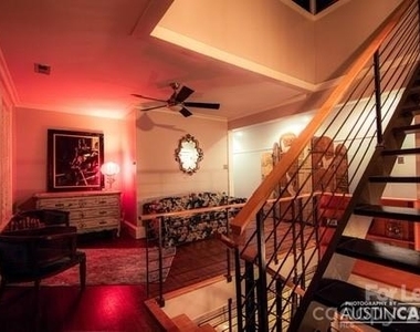 404 W 8th Street - Photo Thumbnail 16