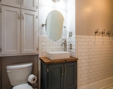 404 W 8th Street - Photo Thumbnail 33