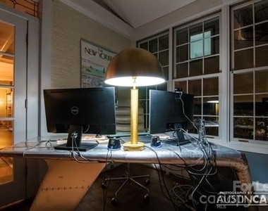 404 W 8th Street - Photo Thumbnail 25