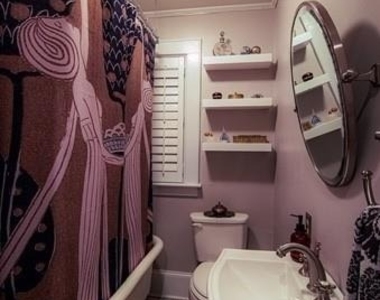 404 W 8th Street - Photo Thumbnail 5
