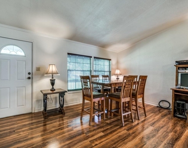 233 Esquire Estates Road - Photo Thumbnail 2