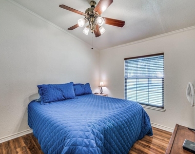 233 Esquire Estates Road - Photo Thumbnail 15