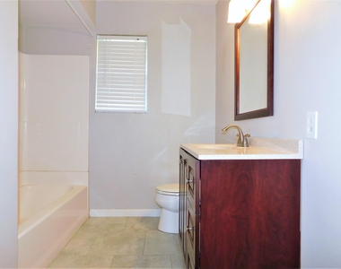 720 Chisholm Trail - Photo Thumbnail 18