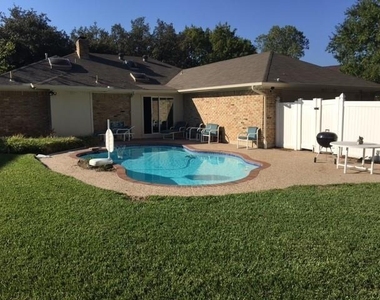 2312 Bush Circle - Photo Thumbnail 21