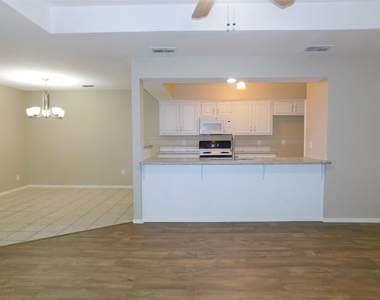 8865 Camfield Way - Photo Thumbnail 4