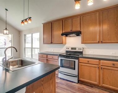 429 Foxcraft Drive - Photo Thumbnail 5