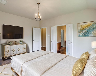429 Foxcraft Drive - Photo Thumbnail 8