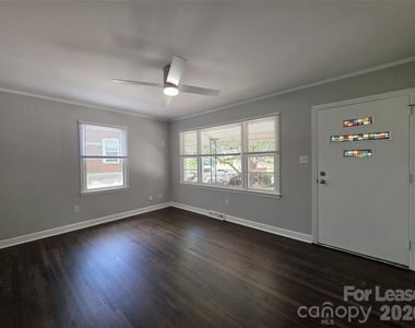 502 Cardinal Court - Photo Thumbnail 1