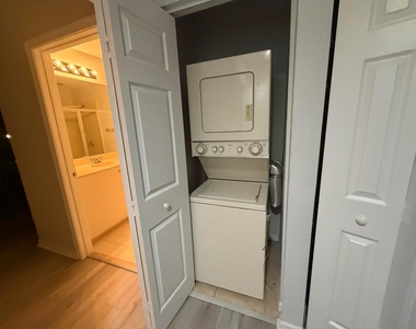 4673 Sw 75th Way - Photo Thumbnail 17