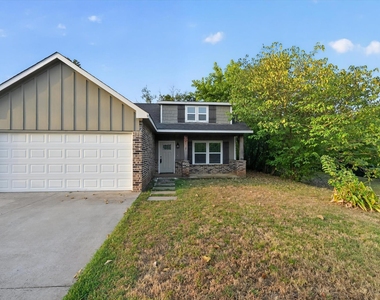 1216 W Nelson Street - Photo Thumbnail 24