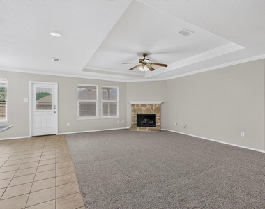 127 Abelia Drive - Photo Thumbnail 5