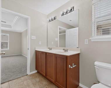 127 Abelia Drive - Photo Thumbnail 20