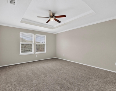 127 Abelia Drive - Photo Thumbnail 15