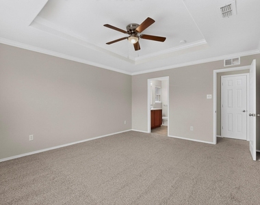 127 Abelia Drive - Photo Thumbnail 18