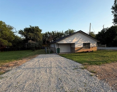 739 W Pine Street - Photo Thumbnail 12