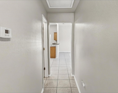 1709 Novella Court - Photo Thumbnail 23
