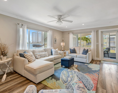 110 Shore Court - Photo Thumbnail 9