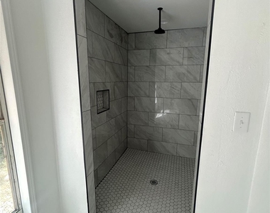 515 N Donna - Photo Thumbnail 9