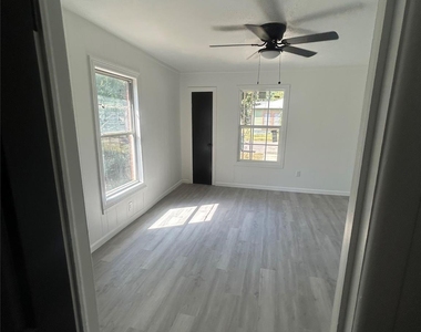 515 N Donna - Photo Thumbnail 11