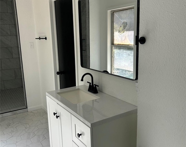 515 N Donna - Photo Thumbnail 7