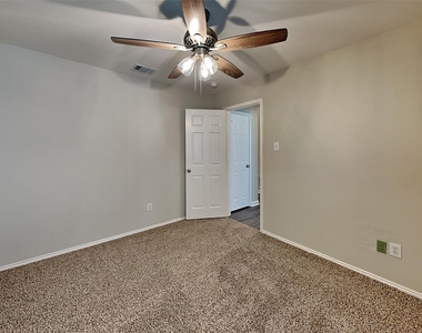 3040 Spotted Owl Drive - Photo Thumbnail 11