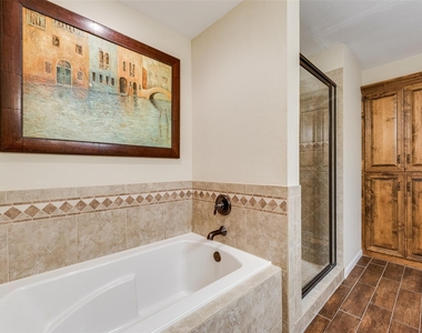 763 Moore Road - Photo Thumbnail 15